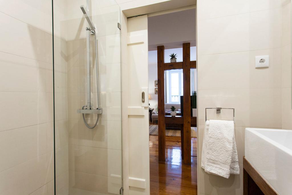 Charming Apartment In Alfama Lissabon Zimmer foto